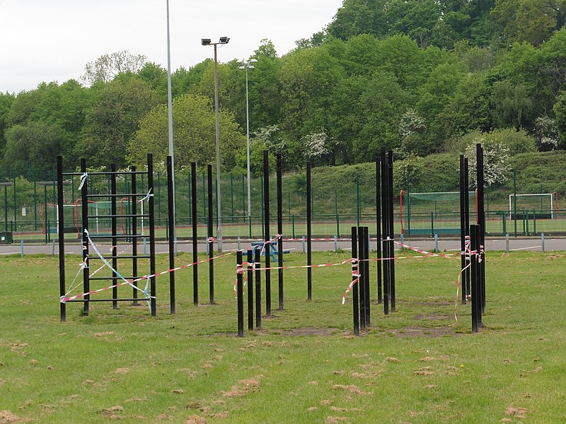 File:Outdoor gym.jpg