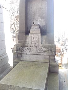 Père-Lachaise - Bölüm 96 - Rölyef 01.jpg