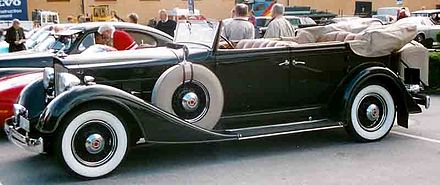 1934 Eleventh Series Eight model 1101 convertible sedan