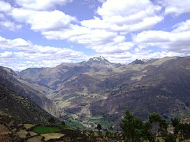 Paisaje Ruta yang Chiquián B 29102009.jpg