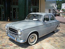 Peugeot 403 front.jpg