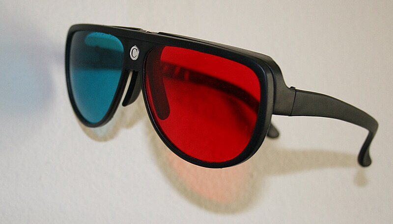 File:Plastic 3d glasses.jpg