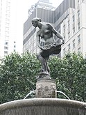 A escultura de Pomona que fica na fonte Pulitzer