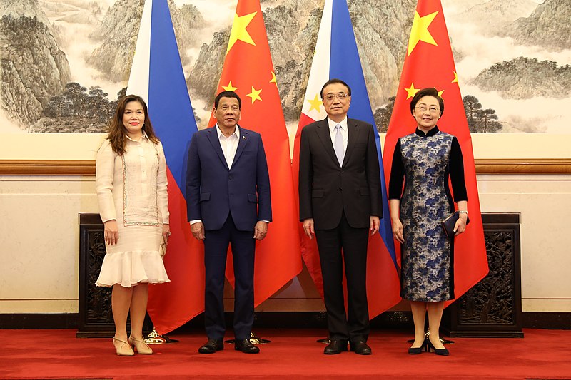 File:President Rodrigo Roa Duterte and his long-time partner Cielito “Honeylet” Avanceña greet People’s Republic of China State Council Premier Li Keqiang’s wife Cheng Hong.jpg