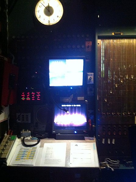 File:Radio City Backstage Control Room, Dec 2013.jpg