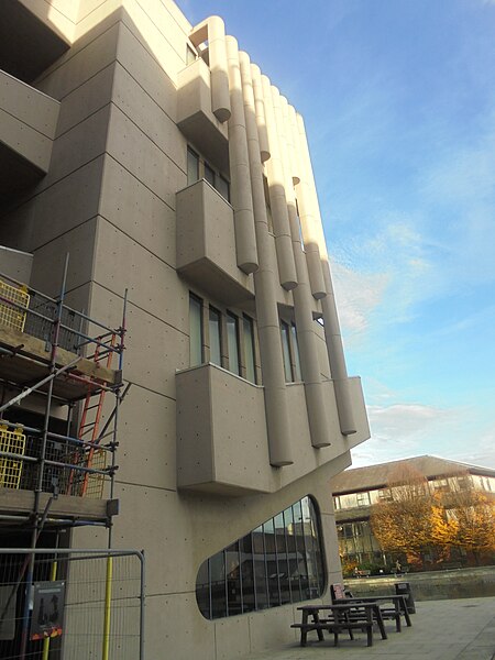 File:Roger Stevens Building, University of Leeds (14th November 2018) 007.jpg