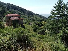 Ghost village of Roveraia Roveraia.jpg