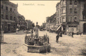 Vier-Röhren-Brunnen Am neuen Brunnen, heute: Albrecht-Dürer-Platz, Foto um 1910 (1772)