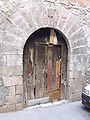 Portal d'ostal, al carrer de Sant Pere.