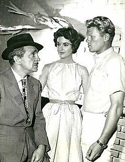 Sam Levene, Sue Randall en Jeremy Slate in The Aquanauts - 1960.jpg