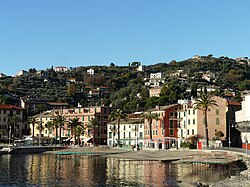 San Michele di Pagana-baia di Pomaro-2011.jpg