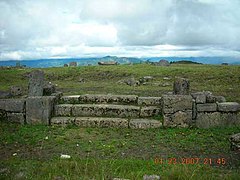 Остаци Пацопампа, још једног преткавинског израза током формирајућег сценског периода, али су остали важно церемонијално средиште попут Чавин де Хуантар, такође смештеног у региону Кајамарка.