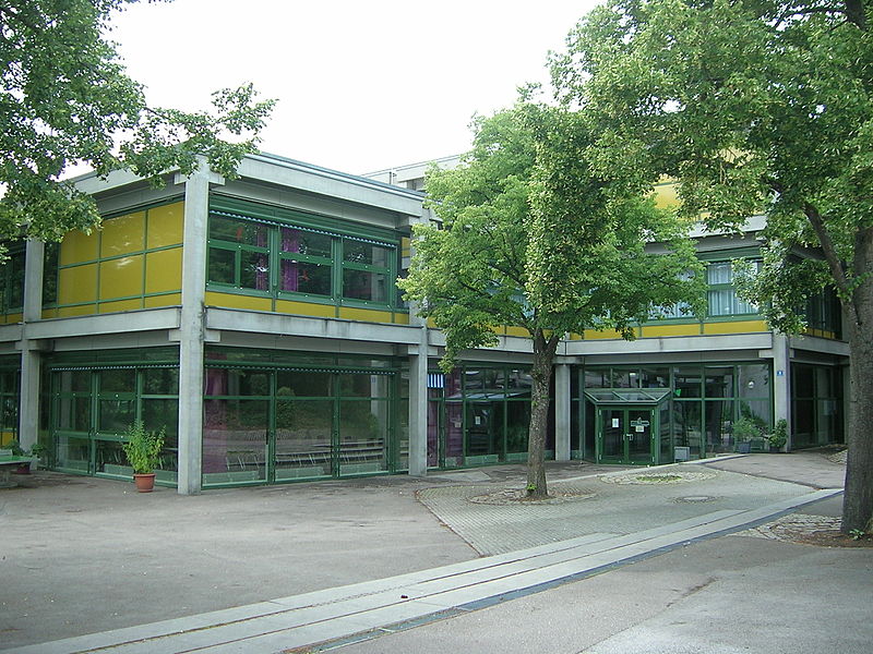 File:Schule Eichstätt -SZ MS (3).jpg