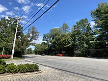 Shelter Rock Road, looking north from Links Drive, on September 18, 2021. Shelter Rock Road, North Hills, Long Island, New York September 18, 2021.jpg