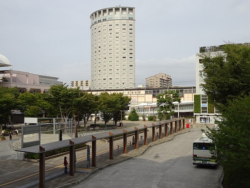 File:Shin-Urayasu-Sta-S.JPG