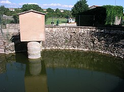 Puits à marches de Saint-Michel-d'Alajou (Hérault).