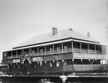 The Grand Hotel at Pittsworth, c. 1903 StateLibQld 1 118592 Grand Hotel, Pittsworth, ca. 1903.jpg