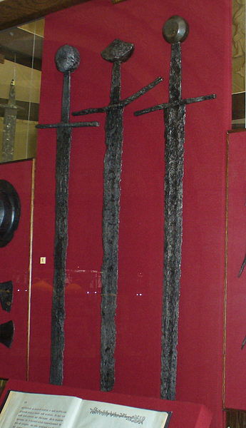 File:Swords GIM RV.jpg