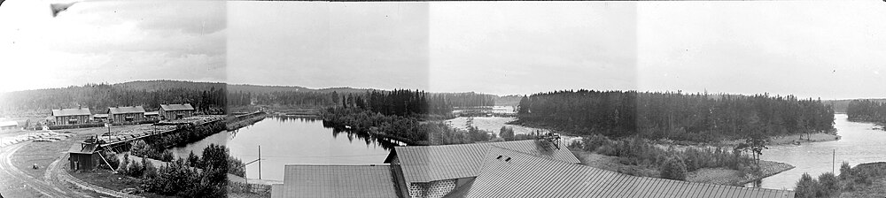 Eldforsens träsliperi i början av 1900-talet. Utsikt från fabrikens skorsten.