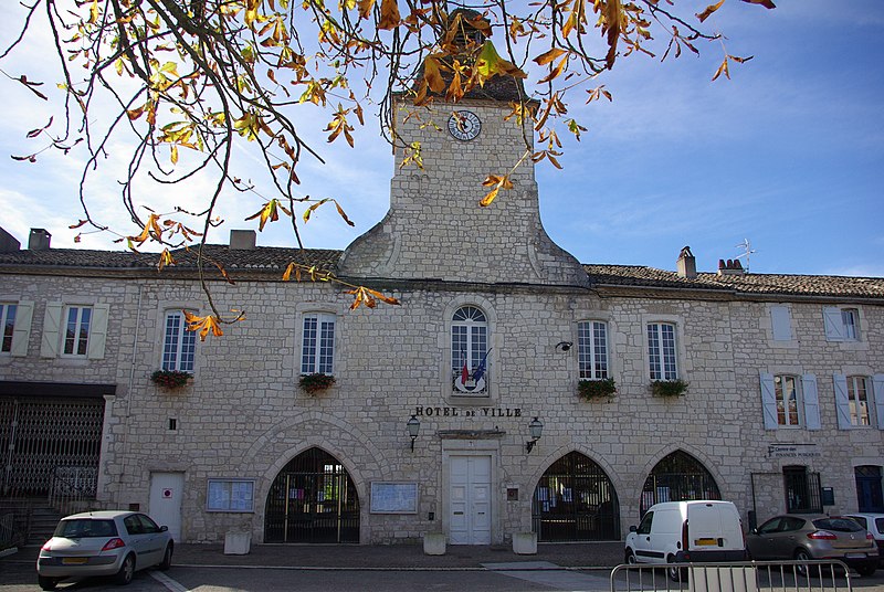 File:Town hall, Castelnau-Montratier.JPG