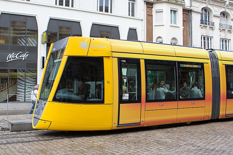 File:Tramway de Reims - IMG 2308.jpg