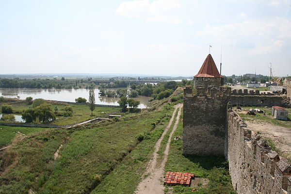 The Dniester at the Moldavian fortress of Tighina.