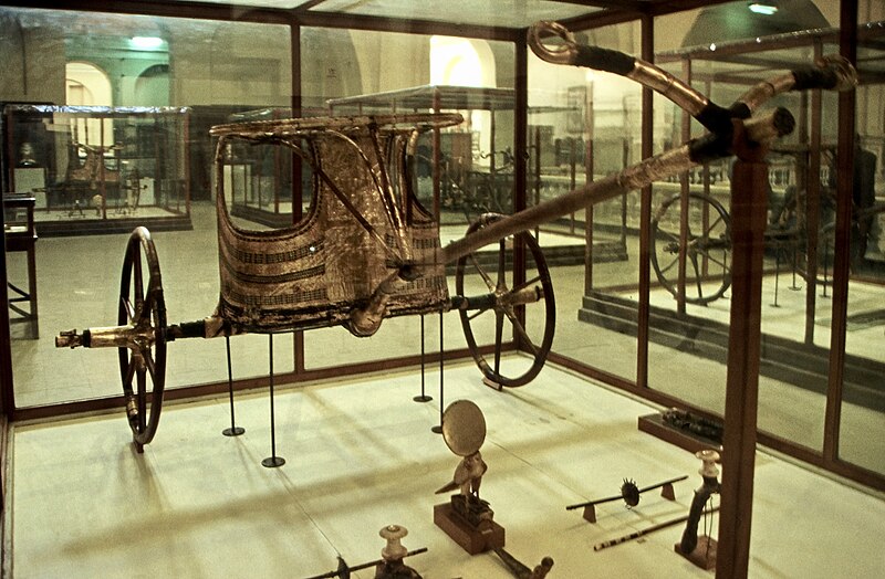 File:Tutankhamun KV62 Chariot (1999).jpg