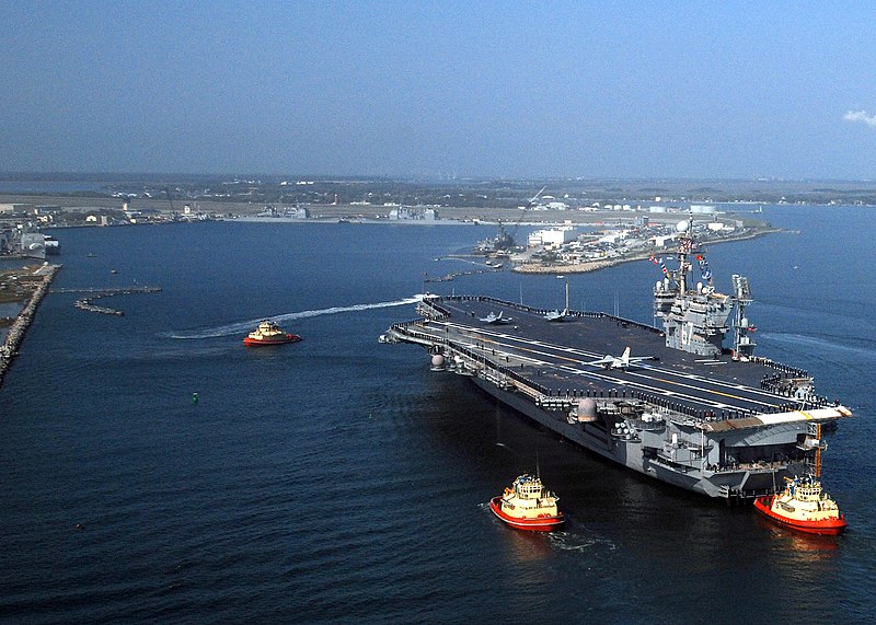 File:US Navy 070310-N-4565G-004 USS John F Kennedy (CV 67) makes her final transit into her homeport at Naval Station Mayport.jpg