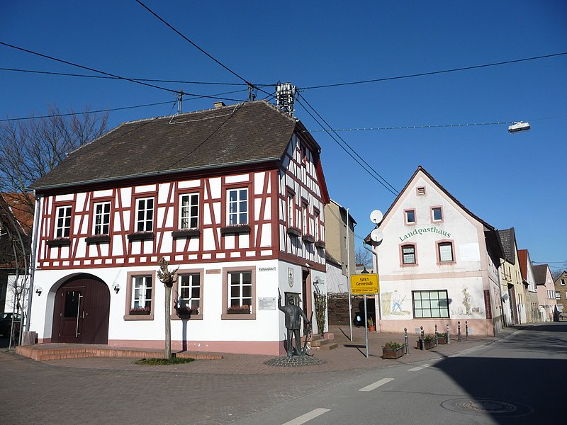 File:Uelversheim 26.jpg