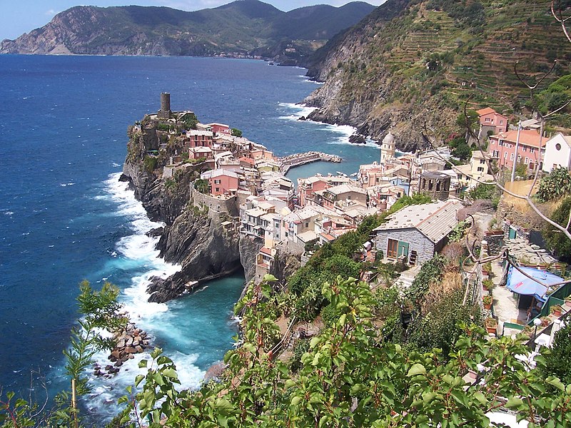 File:Vernazza - panoramio.jpg