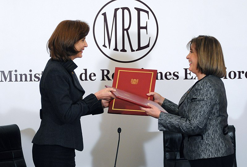 File:Visita Oficial de la Canciller de Colombia, María Ángela Holguín (9130002410).jpg