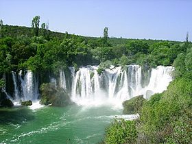 Vodopady Kravica na rece Trebizat u mesta Ljubuski, 22 m vys.jpg