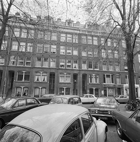 File:Voorgevels - Amsterdam - 20016676 - RCE.jpg