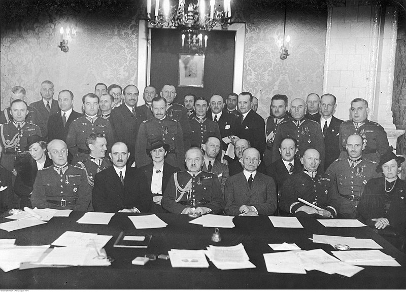 File:Walne zgromadzenie Polskiego Związku Jeździeckiego w Warszawie 1938 NAC 1-S-376.jpg