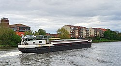 Wambrechies, péniche Delta sur la Deule.