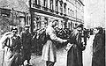 Пленные солдаты батальона «Wigry» покидают Варшаву. Октябрь 1944 года.