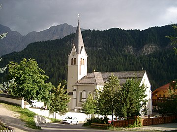 La glèisa de La Val, un vilatge Ladin d'Italia.