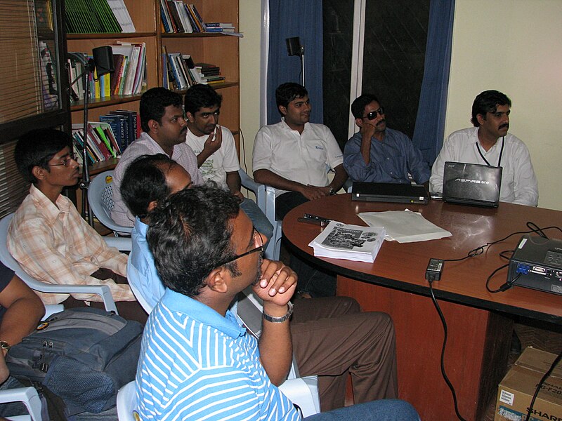 File:Wikimeetup19 Blore 0515.JPG