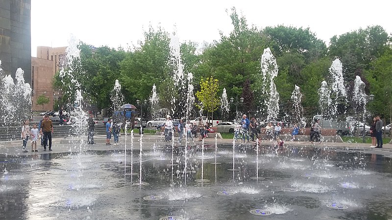 File:Yerevan 2800th anniversary park 39.jpg