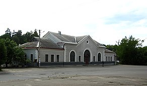 VP Bryukhovychi railway station.jpg