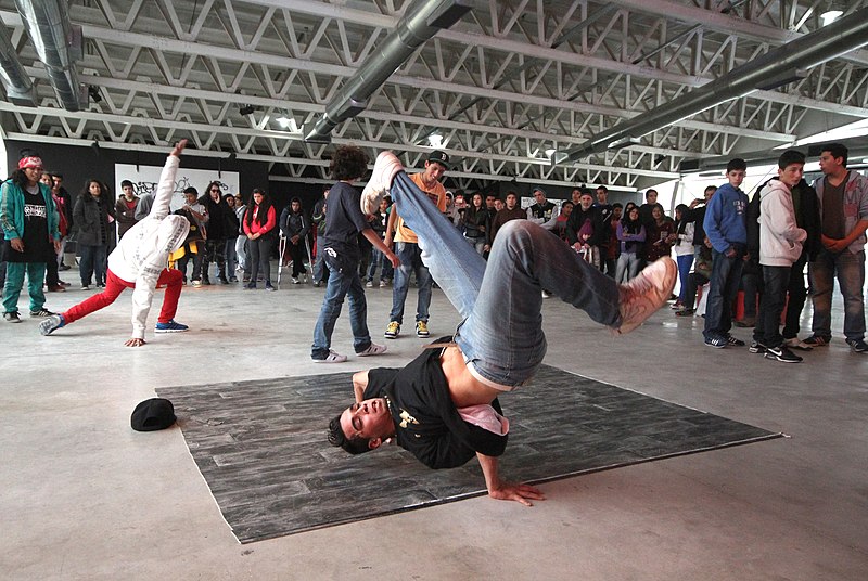 File:“Taller de Hip Hop”, clase abierta de B-Boying (13849258104).jpg