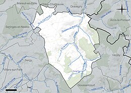 Carte en couleur présentant le réseau hydrographique de la commune