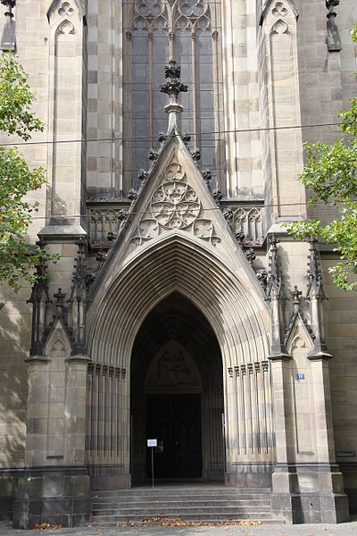 File:054 BS Elisabethenkirche.jpg