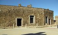 054 Castell de Montsoriu, pati d'armes, sala noble i cuina.jpg