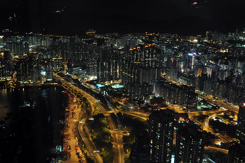 File:13-08-08-hongkong-sky100-40.jpg