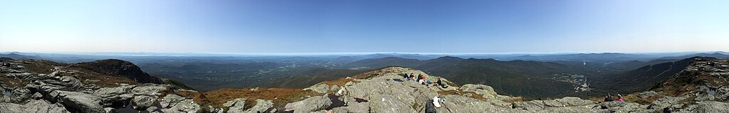 360-degree panorama from the top of Mount Mansfield - @Wikipedia - Famartin