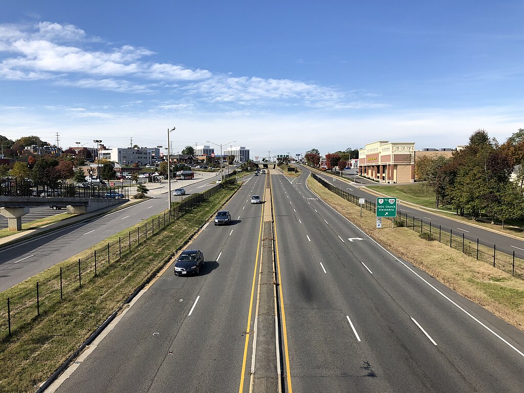 Seven Corners Shopping Center - Wikipedia