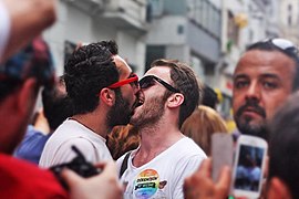 21. İstanbul Onur Yürüyüşü Gay Pride (40).jpg