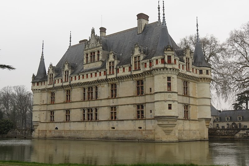 File:9 Azay-le-Rideau (49) (13008004915).jpg