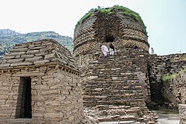 Amlukdara Stupa 2.jpg